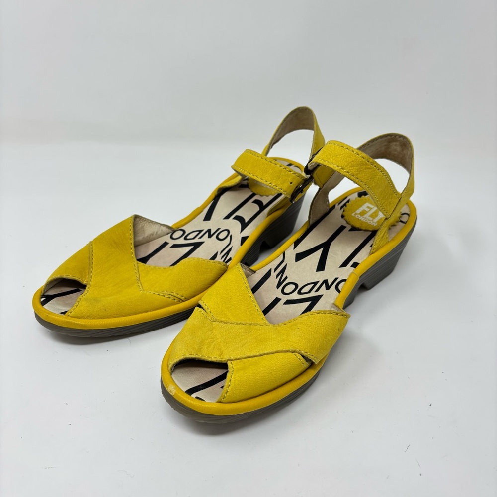 Fly London Yellow Suede Peep Toe Chunky Sandals Size 37 (6-6.5)